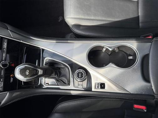 2017 INFINITI Q60 3.0T Premium