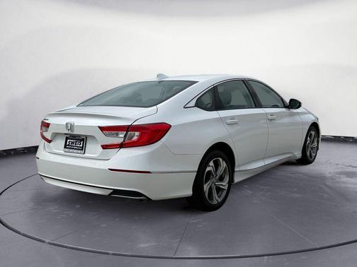 Platinum White Pearl 2019 Honda Accord EX