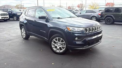 2024 Jeep Compass Latitude Lux FWD