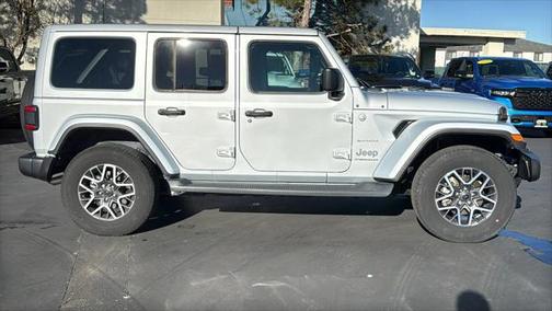 2024 Jeep Wrangler 4-Door Sahara 4x4