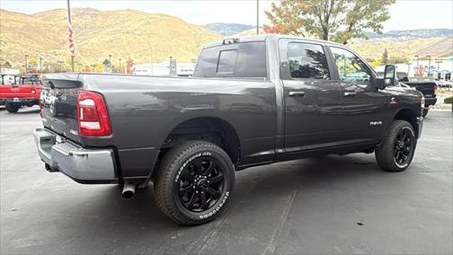 2024 RAM 3500 Laramie Crew Cab 4x4 64' Box