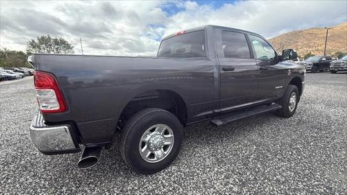 2022 RAM 2500 Big Horn Crew Cab 4x4 64' Box