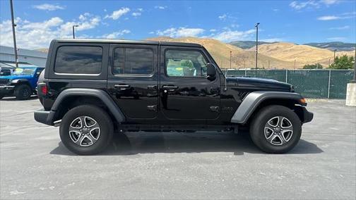 2023 Jeep Wrangler 4-Door Sport S 4x4