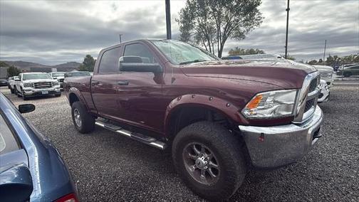 2017 RAM 2500 Tradesman Crew Cab 4x4 64' Box