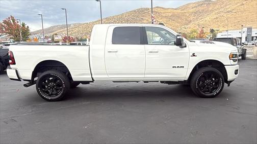 2024 RAM 2500 Laramie Crew Cab 4x4 64' Box