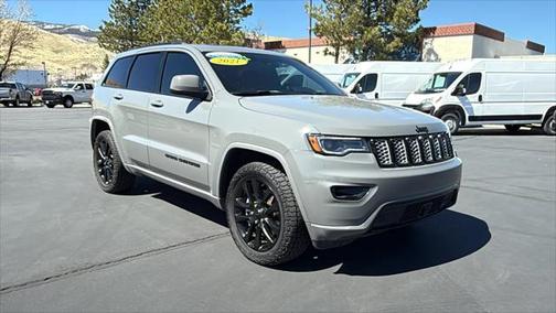 2021 Jeep Grand Cherokee Laredo X 4x4