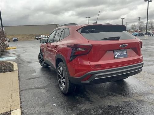 Apex Red 2026 Chevrolet Trax FWD 2RS