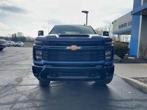 2026 Chevrolet Silverado 2500 Custom
