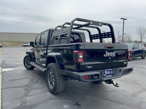 Black Clearcoat 2020 Jeep Gladiator North Edition 4x4