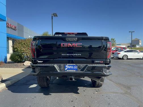 2025 GMC Sierra 2500 AT4