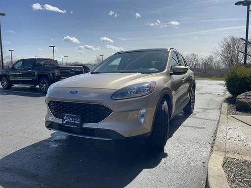 Desert Gold Metallic 2020 Ford Escape Titanium