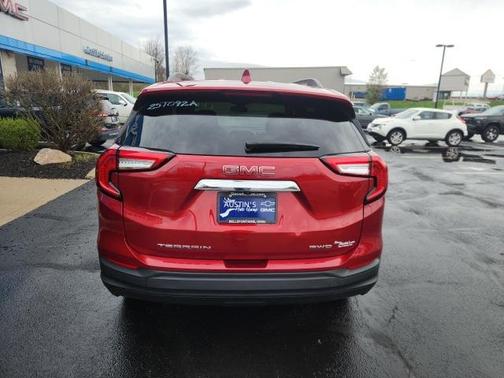 2022 GMC Terrain SLE