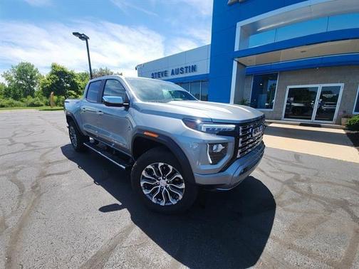 Sterling Metallic 2025 GMC Canyon Denali