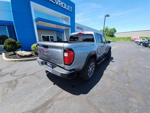 Sterling Metallic 2025 GMC Canyon Denali