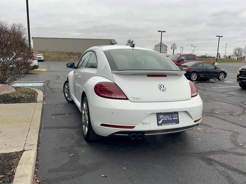 2019 Volkswagen Beetle 2.0T SE