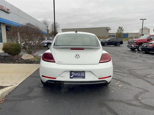 2019 Volkswagen Beetle 2.0T SE
