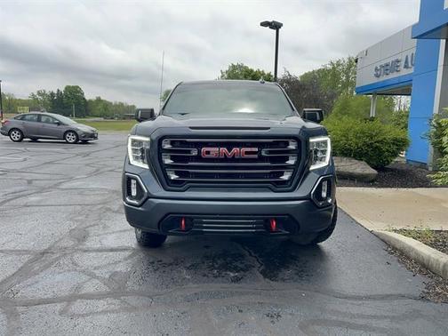 Dark Sky Metallic 2022 GMC Sierra 1500 AT4