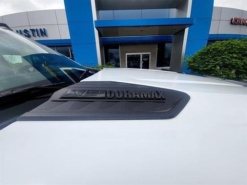 Summit White 2026 Chevrolet Silverado 2500 LT
