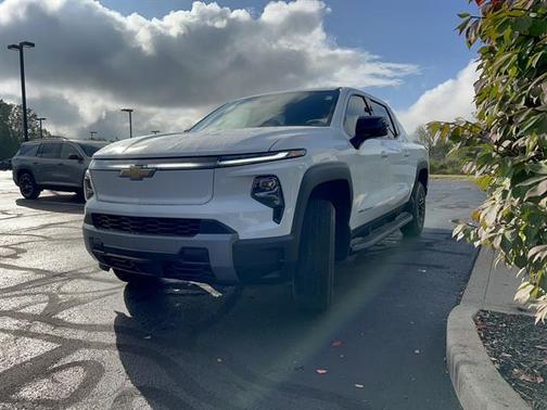 2026 Chevrolet Silverado EV LT