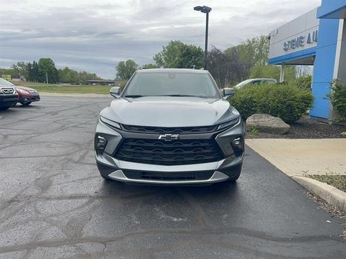 Sterling Gray Metallic 2024 Chevrolet Blazer 3LT