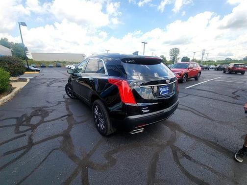Stellar Black Metallic 2018 Cadillac XT5 Premium Luxury