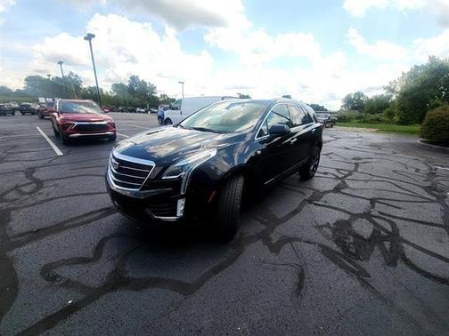 Stellar Black Metallic 2018 Cadillac XT5 Premium Luxury