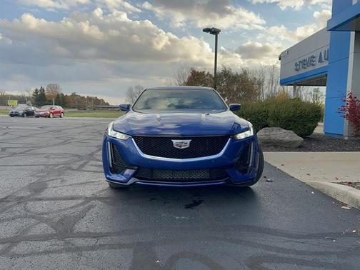 2024 Cadillac CT5 Sport