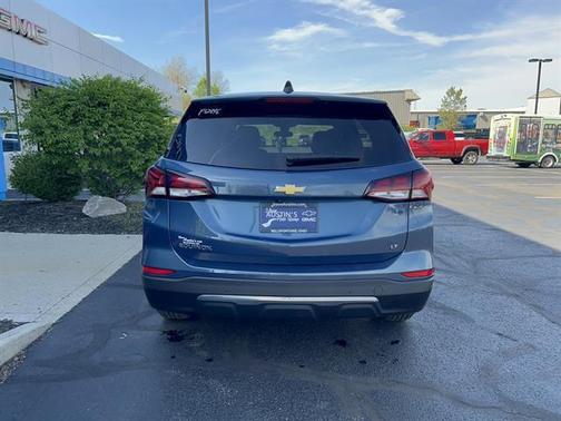 Lakeshore Blue Metallic 2024 Chevrolet Equinox 1LT