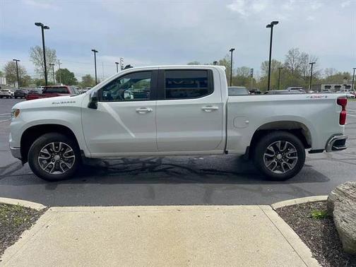 Summit White 2023 Chevrolet Silverado 1500 LT