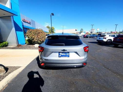 2026 Chevrolet Trax FWD 1RS