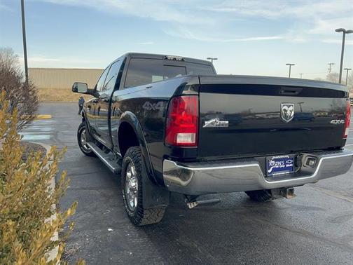2018 RAM 2500 Big Horn Crew Cab 4x4 6'4' Box
