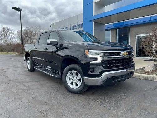 Black 2022 Chevrolet Silverado 1500 LT