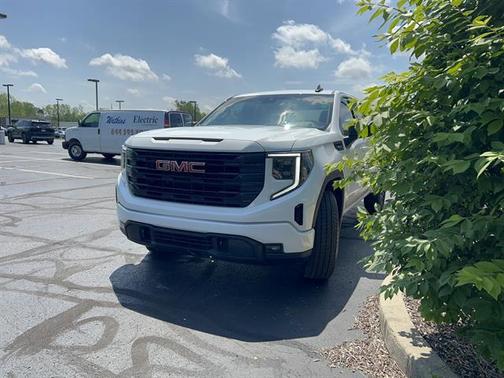 Summit White 2023 GMC Sierra 1500 Elevation