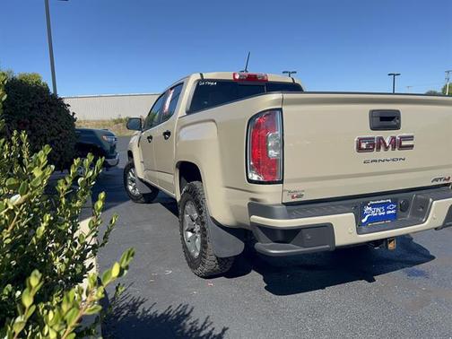 2022 GMC Canyon AT4