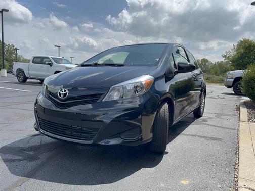 2013 Toyota Yaris L