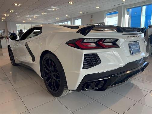 2023 Chevrolet Corvette Stingray w/2LT