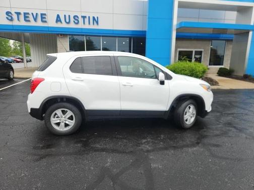 2022 Chevrolet Trax LS