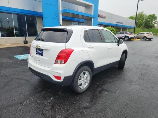 2022 Chevrolet Trax LS