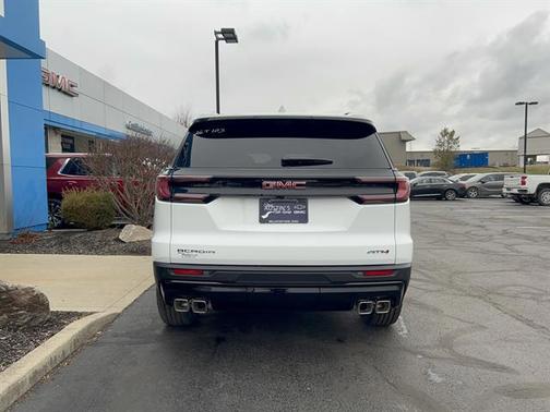 2026 GMC Acadia AT4 AWD