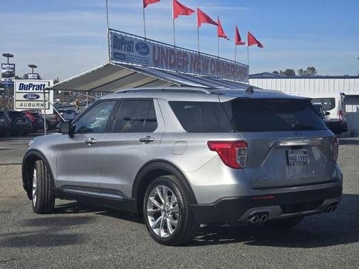 2022 Ford Explorer PLATINUM