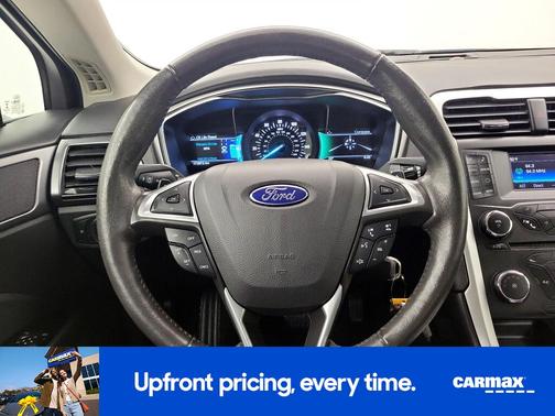 Black 2016 Ford Fusion SE