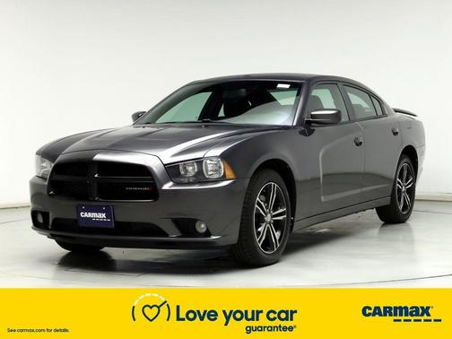Photo 4 of 24 of 2014 Dodge Charger SXT
