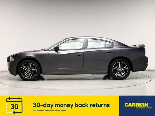 Photo 3 of 24 of 2014 Dodge Charger SXT