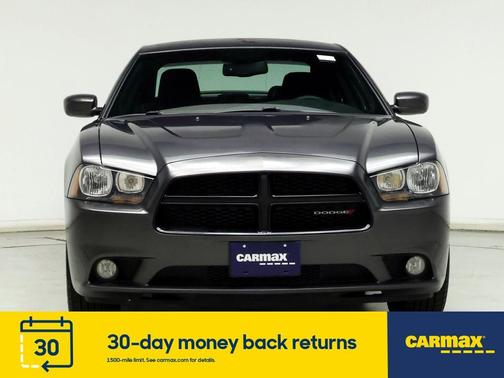 Photo 5 of 24 of 2014 Dodge Charger SXT
