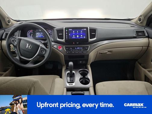 White 2016 Honda Pilot EX