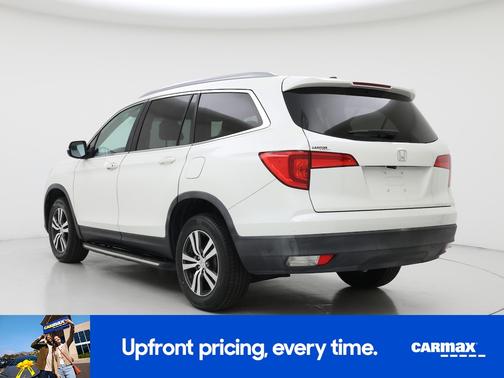 White 2016 Honda Pilot EX
