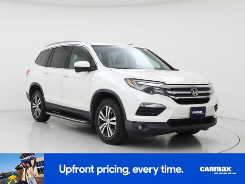White 2016 Honda Pilot EX