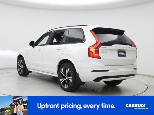 2023 Volvo XC90 Recharge Plug-In Hybrid T8 Plus Dark Theme