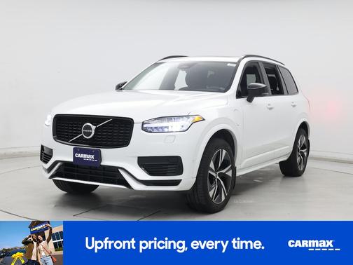 2023 Volvo XC90 Recharge Plug-In Hybrid T8 Plus Dark Theme
