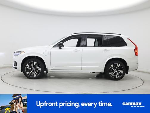 2023 Volvo XC90 Recharge Plug-In Hybrid T8 Plus Dark Theme